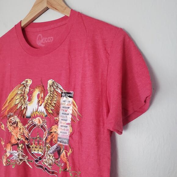 NEW Hot Topic Queen Red Crest Graphic Burnout Logo Short Sleeve T-Shirt - Picture 6 of 8